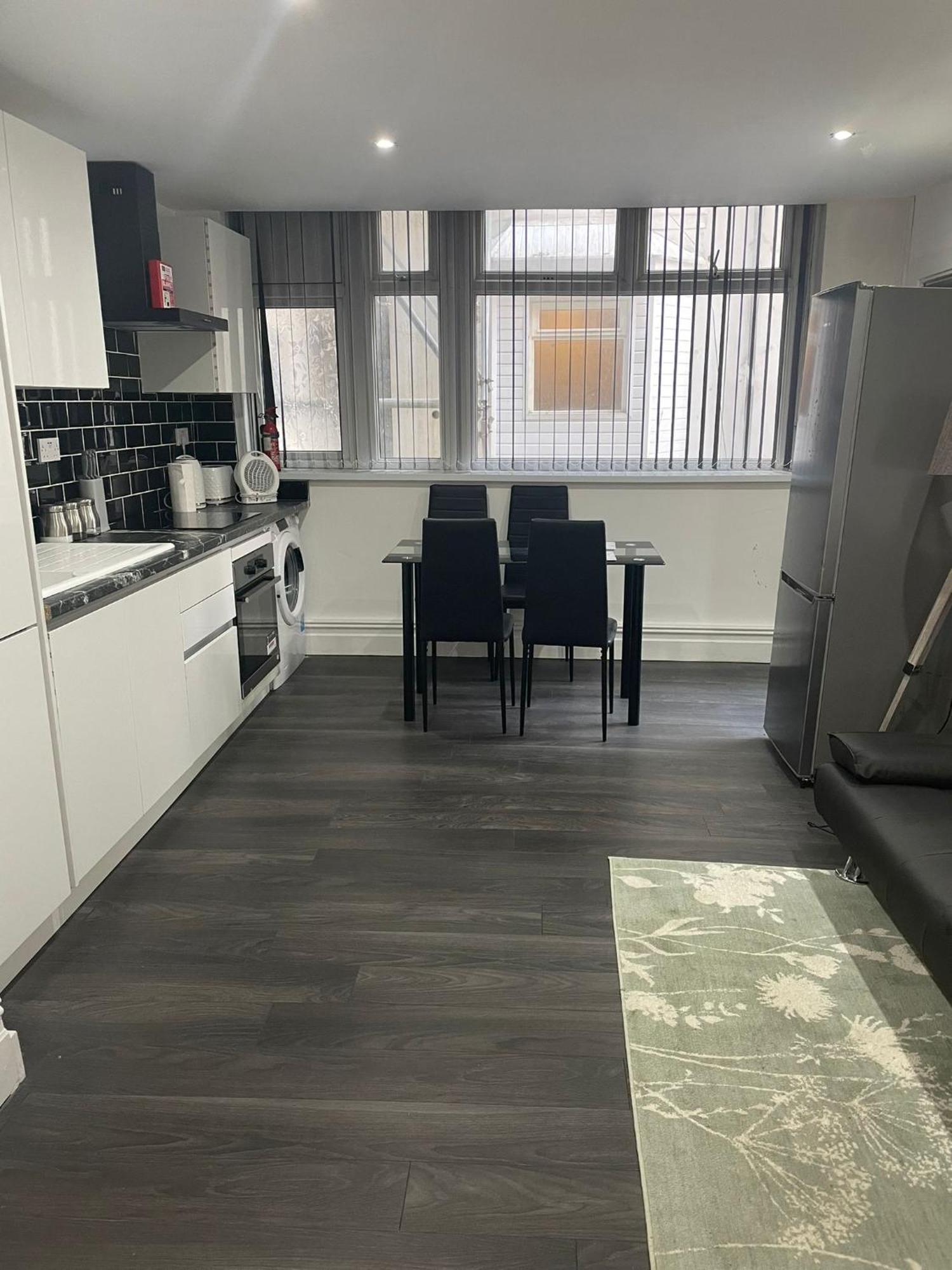 Ground Floor 2, Lynton * Блэкпул